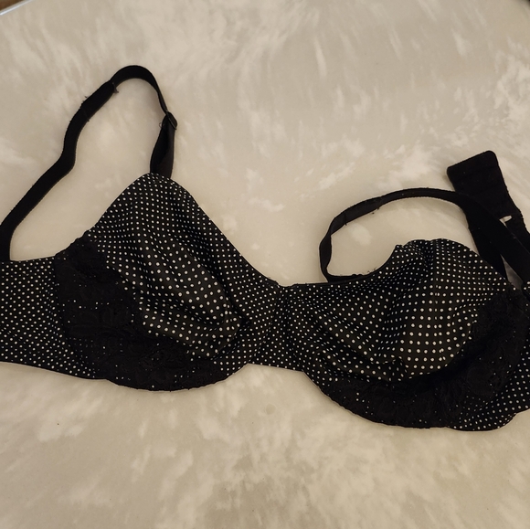 Bra - Picture 1 of 2